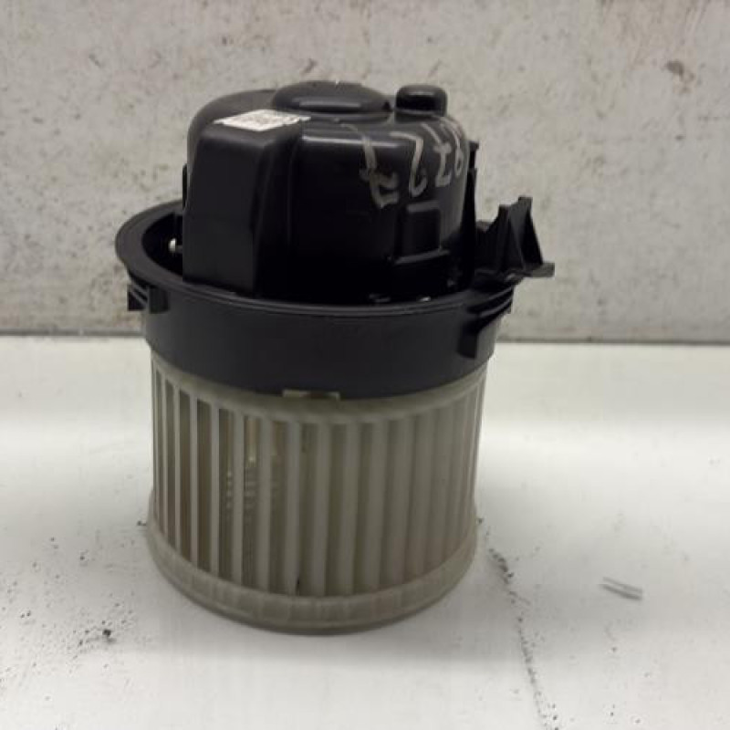 Ventilateur chauffage PEUGEOT 208 2