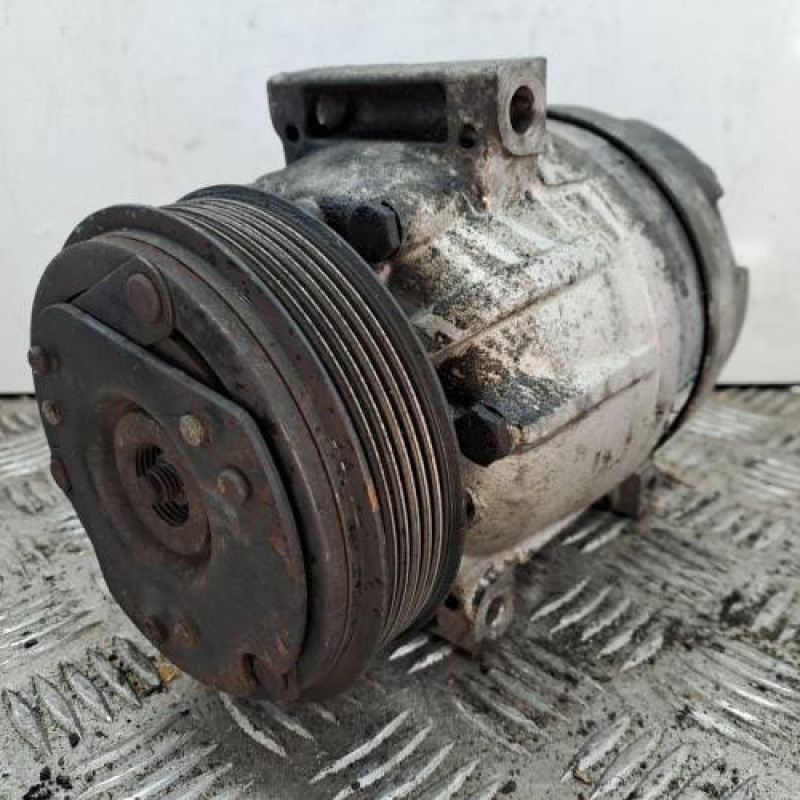 Compresseur clim RENAULT TRAFIC 2