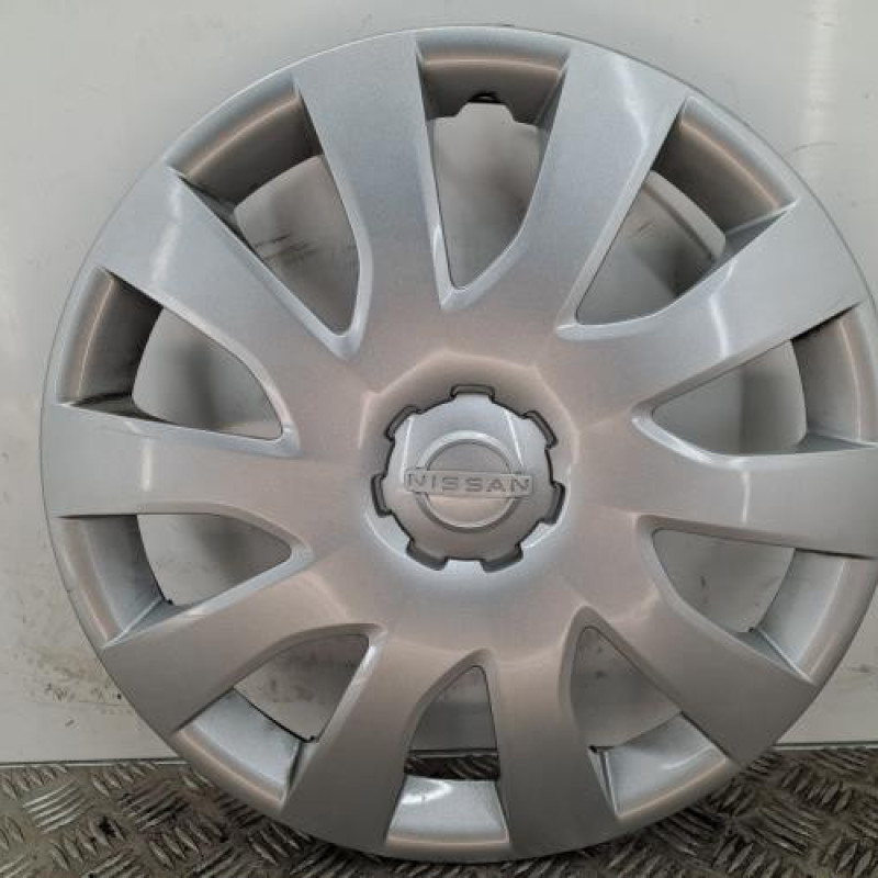 Enjoliveur NISSAN PRIMASTAR 2