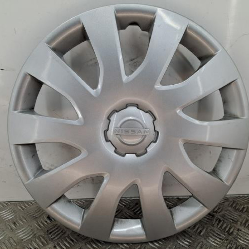 Enjoliveur NISSAN PRIMASTAR 2