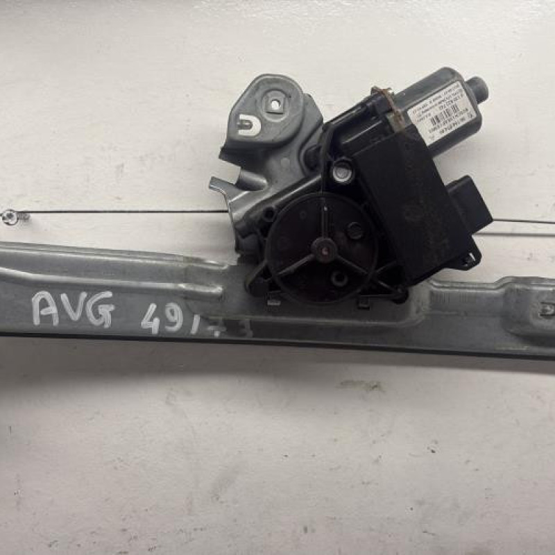 Leve vitre electrique avant gauche PEUGEOT 308 1