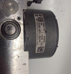 Bloc ABS (freins anti-blocage) RENAULT TRAFIC 3 COURT