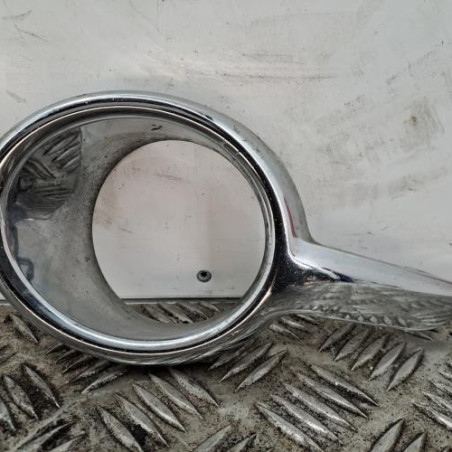 Enjoliveur anti brouillard PEUGEOT 208 1 Photo n°1