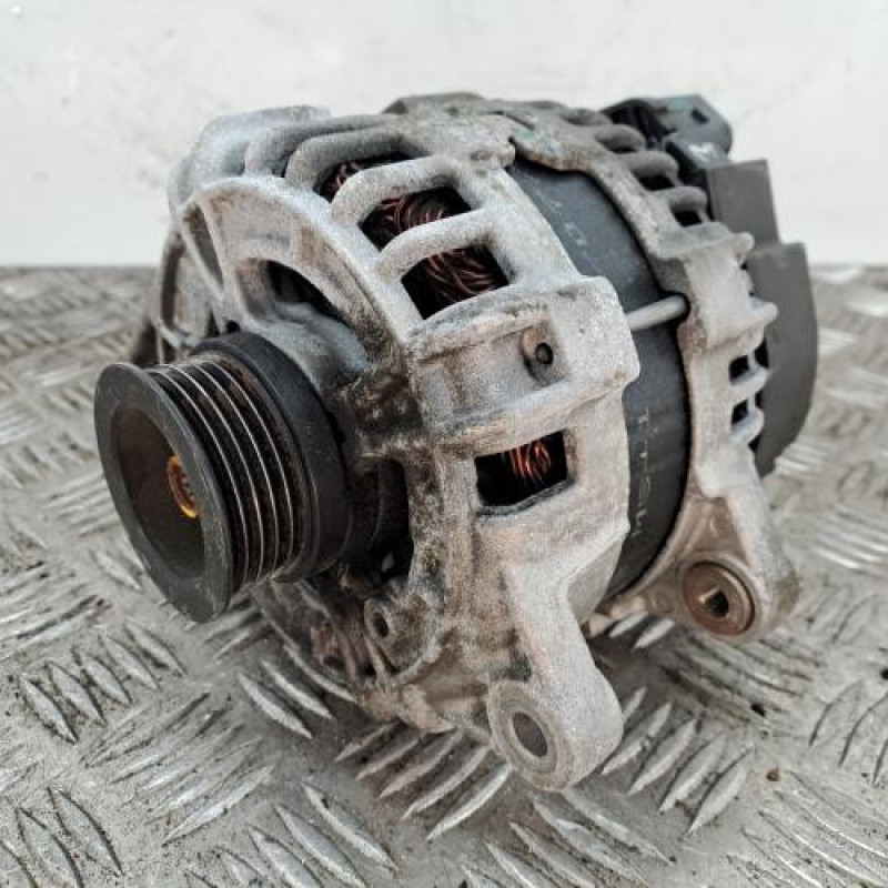 Alternateur MERCEDES CLASSE B 246