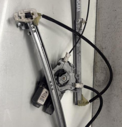 Leve vitre electrique avant gauche CITROEN XSARA Photo n°1