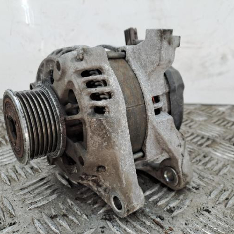 Alternateur TOYOTA YARIS 3