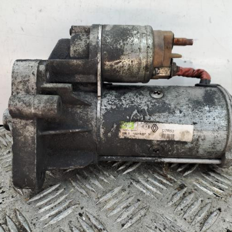 Demarreur RENAULT TRAFIC 2