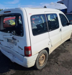 Pare choc avant CITROEN BERLINGO 1 Photo n°9