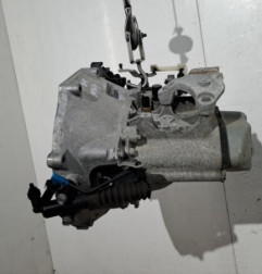 Boite de vitesses PEUGEOT 208 1 Photo n°1