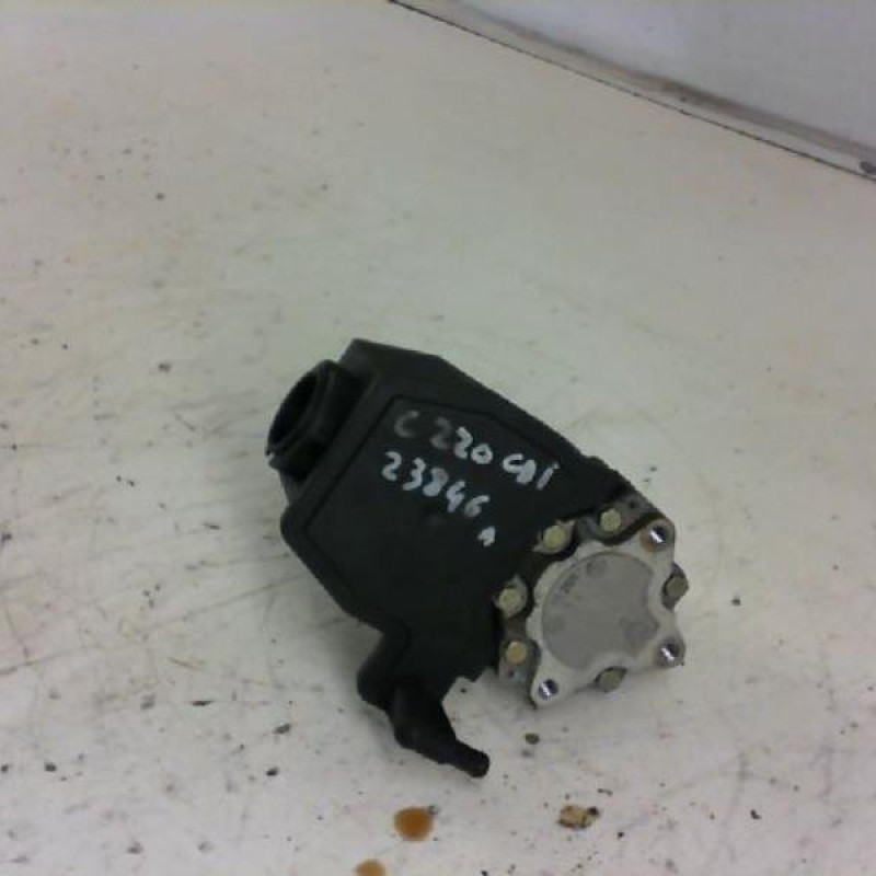 Pompe de direction MERCEDES C200
