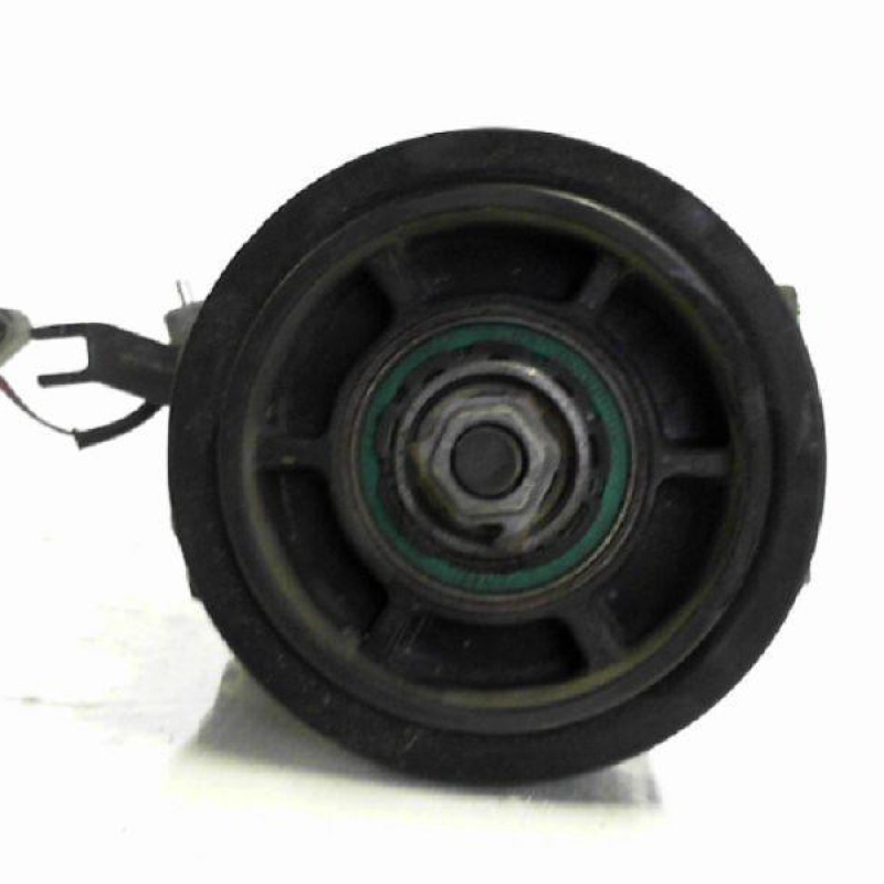 Compresseur clim VOLKSWAGEN POLO 4