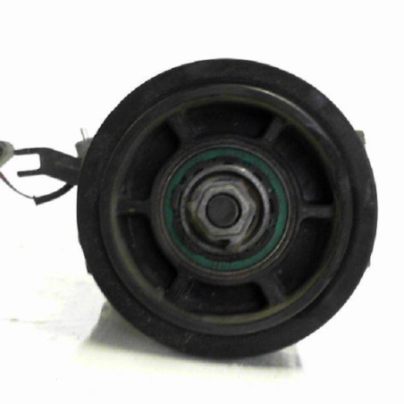 Compresseur clim VOLKSWAGEN POLO 4 Photo n°1