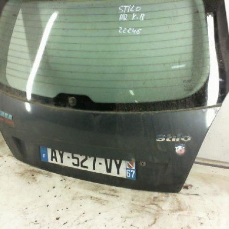 Malle/Hayon arriere FIAT STILO Photo n°1