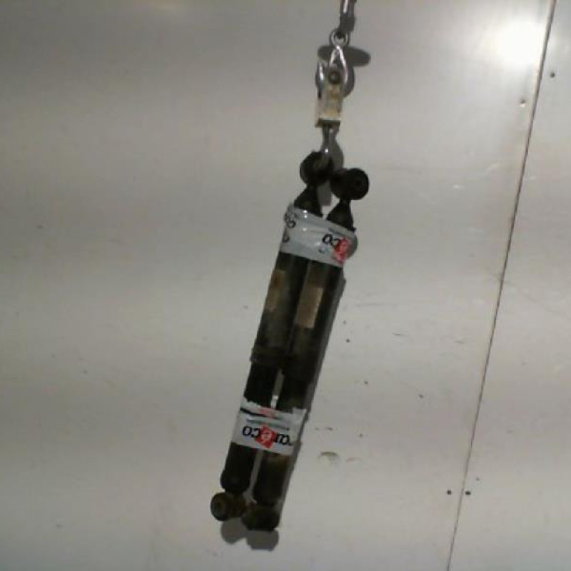 Amortisseur arriere droit PEUGEOT 208 1