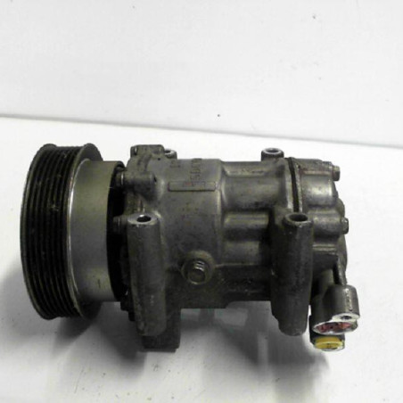 Compresseur clim RENAULT TWINGO 2 Photo n°1