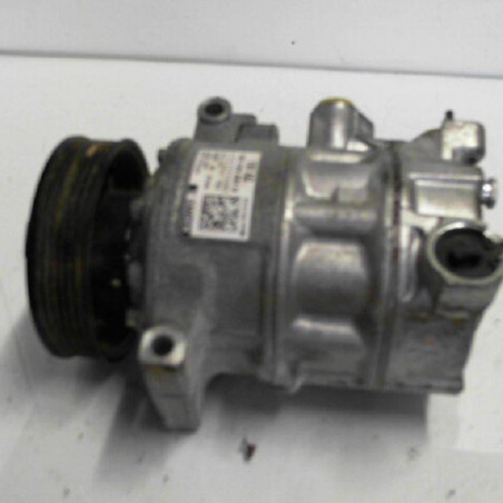 Compresseur clim VOLKSWAGEN CRAFTER 2 Photo n°1