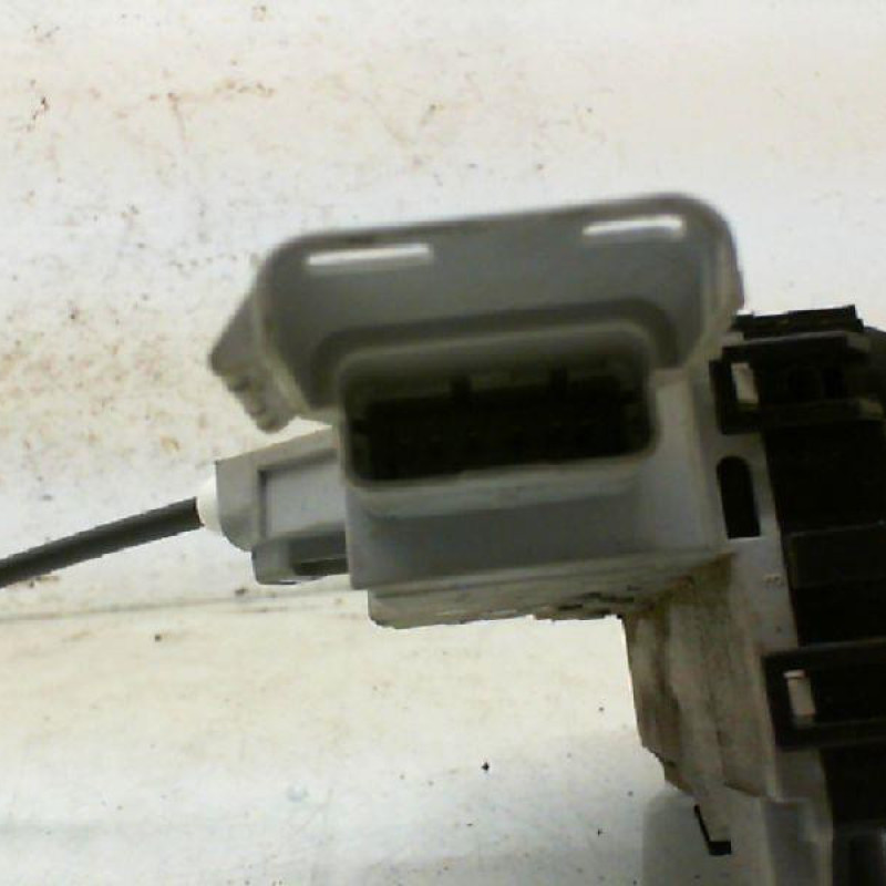 Serrure arriere droit PEUGEOT 407