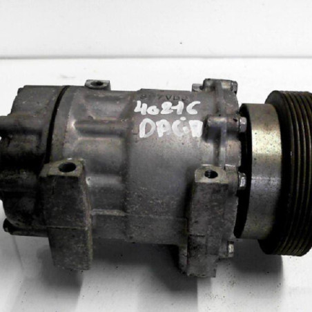 Compresseur clim DACIA LOGAN MCV 1 Photo n°1