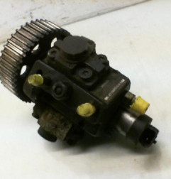 Pompe haute pression OPEL ZAFIRA B Photo n°4