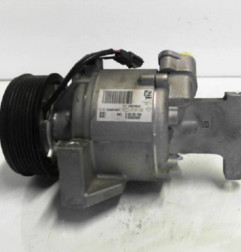 Compresseur clim RENAULT TWINGO 3 Photo n°4