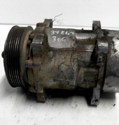 Compresseur clim RENAULT LAGUNA 2 Photo n°1
