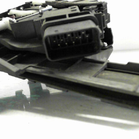 Serrure arriere droit FORD C-MAX 1