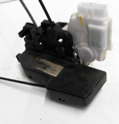 Serrure avant droit KIA CARENS 3