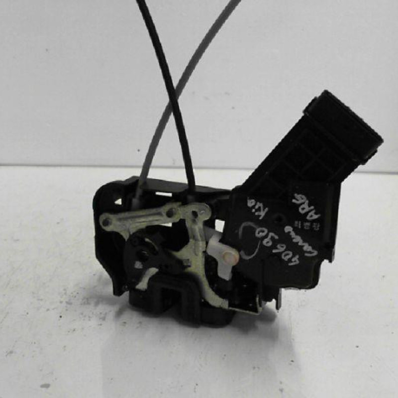 Serrure arriere gauche KIA CARENS 3