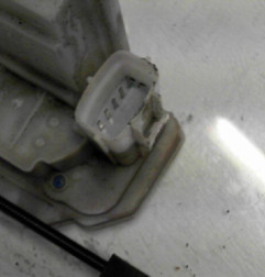 Serrure arriere gauche ALFA ROMEO 159 Photo n°1