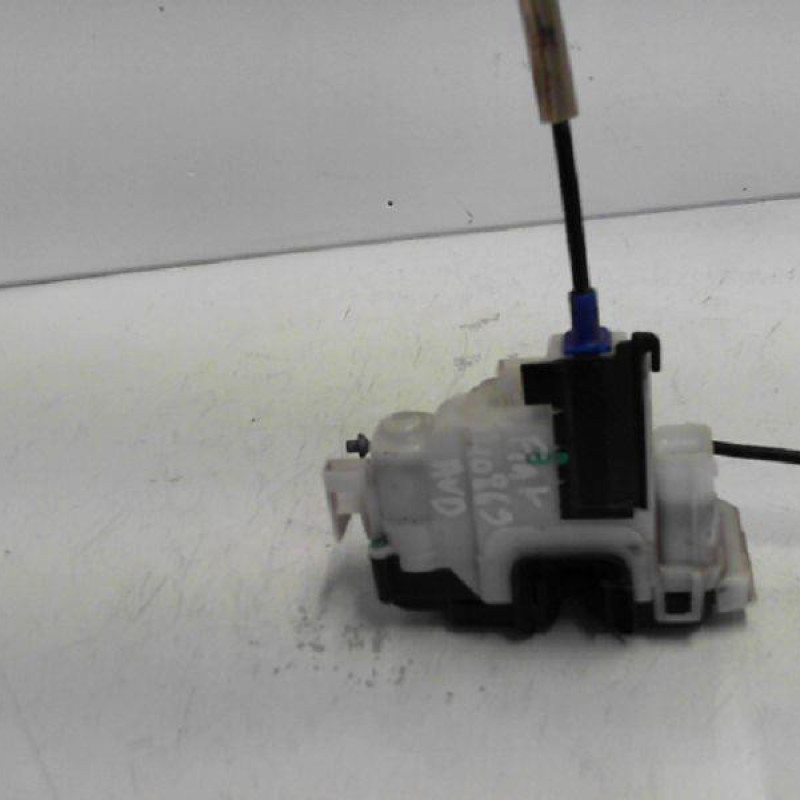 Serrure avant droit FIAT QUBO