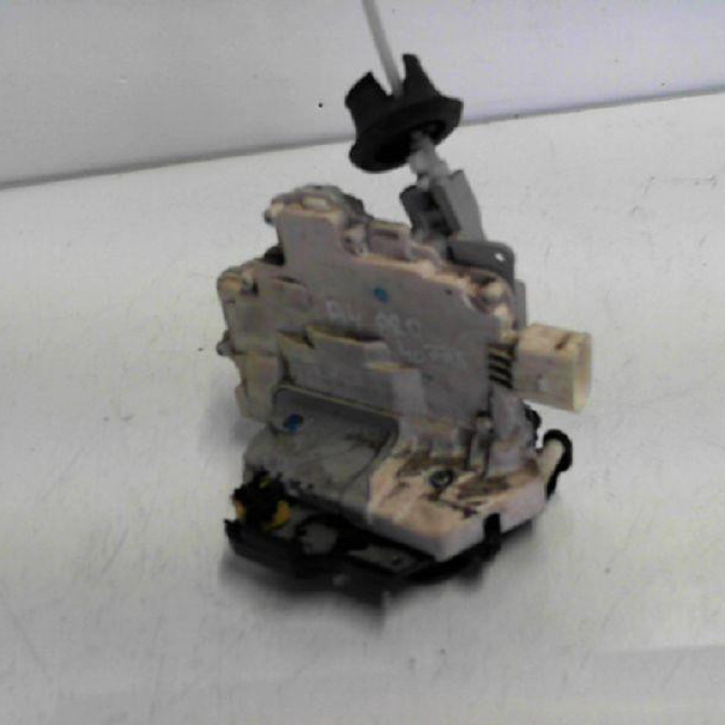 Serrure arriere droit AUDI A4 2