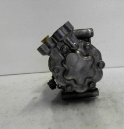 Compresseur clim RENAULT GRAND MODUS Photo n°1