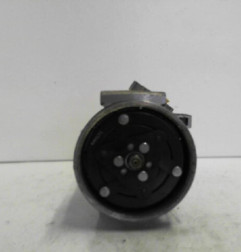 Compresseur clim RENAULT GRAND MODUS Photo n°5