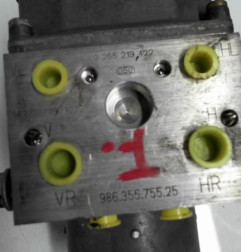 Bloc ABS (freins anti-blocage) PORSCHE BOXSTER 1 986 Photo n°6