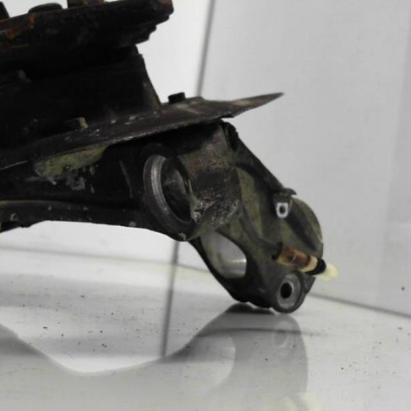 Fusee avant droit PORSCHE BOXSTER 1 986