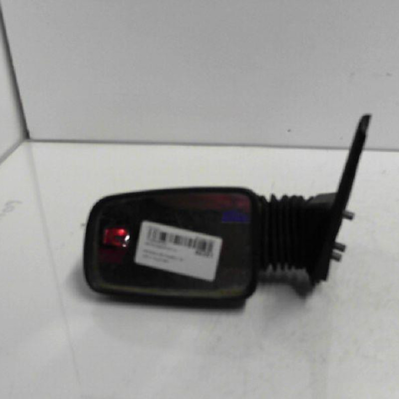 Retroviseur gauche PEUGEOT 205