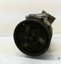 Compresseur clim RENAULT CLIO 2 Photo n°3