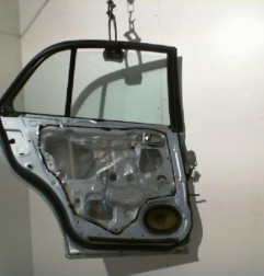 Porte arriere gauche MAZDA 626 4 Photo n°3