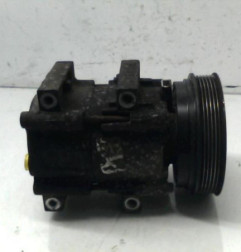 Compresseur clim FORD FIESTA 4 Photo n°4