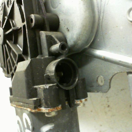 Leve vitre electrique avant gauche RENAULT CLIO 3