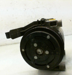 Compresseur clim FORD KA 2 Photo n°2