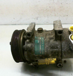 Compresseur clim PEUGEOT 307 Photo n°1