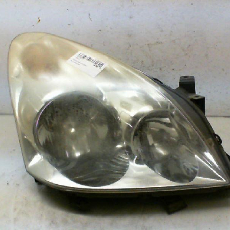 Optique avant principal droit (feux)(phare) TOYOTA COROLLA VERSO 2