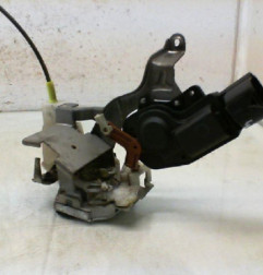 Serrure arriere droit PEUGEOT 107