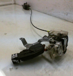 Serrure arriere droit PEUGEOT 107 Photo n°3