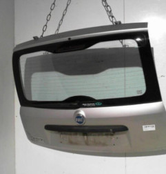 Malle/Hayon arriere FIAT PANDA 2 Photo n°5