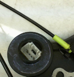 Serrure arriere droit TOYOTA AVENSIS 2 Photo n°6