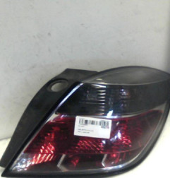 Feu arriere principal droit (feux) OPEL ASTRA H Photo n°4
