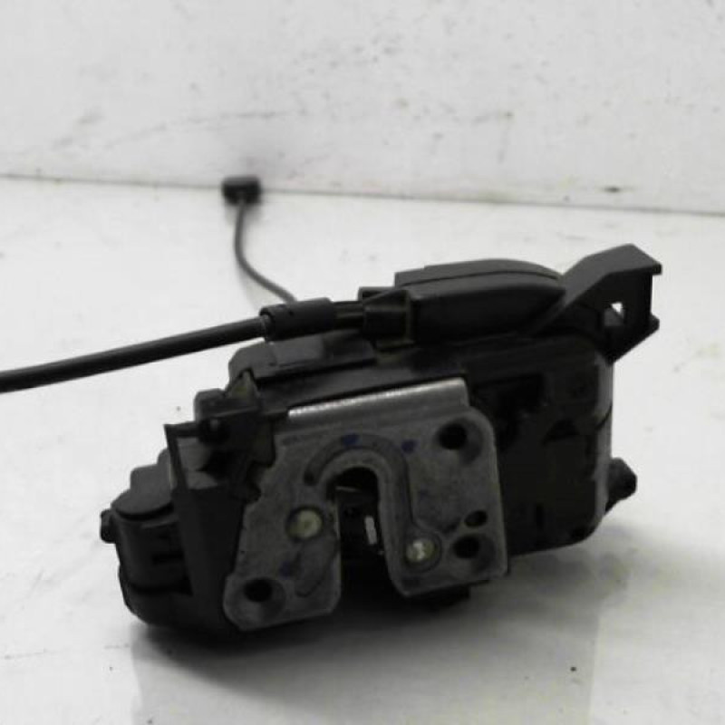 Serrure avant droit RENAULT CLIO 3