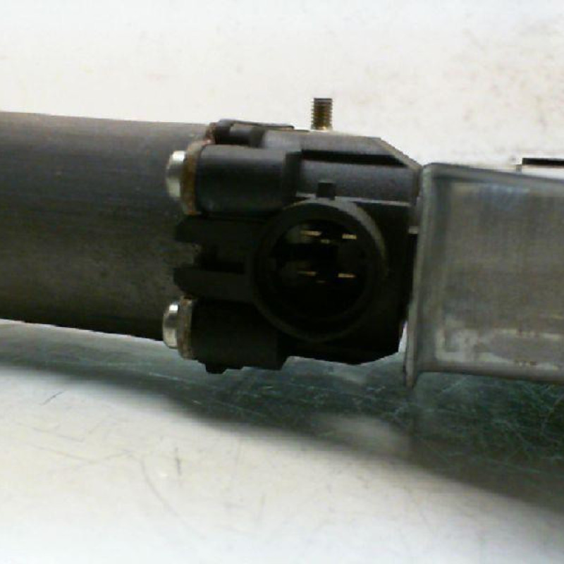 Leve vitre electrique avant droit RENAULT KANGOO 1